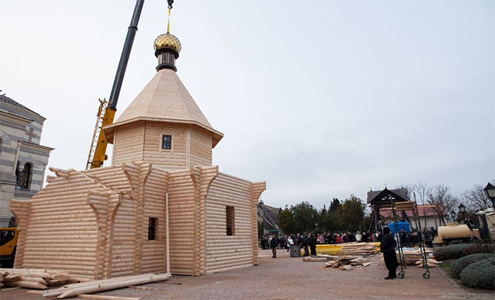 Nhà thờ một ngày được xây dựng ở Chersonesus gần Sevastopol, Crimea vào năm 2015