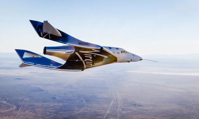 SpaceShipTwo Unity - máy bay vũ trụ dùng để chở người và hàng hóa.