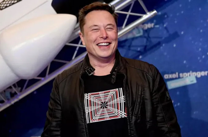 Elon Musk lên kế hoạch thực hiện một chuyến du hành vào vũ trụ với Virgin Galactic.